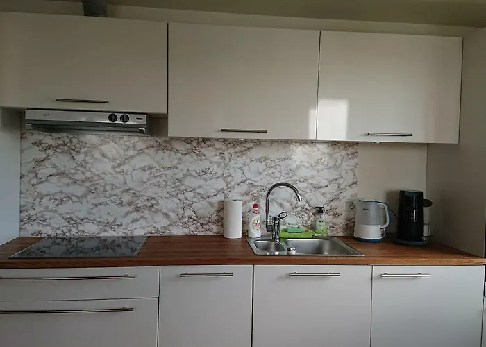 Center - Mardi St., Free Parking!!! 아파트