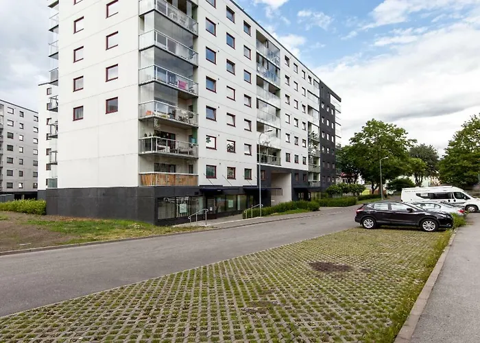 Center - Mardi St., Free Parking!!! * טאלין