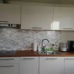 Center - Mardi St., Free Parking!!! Apartment